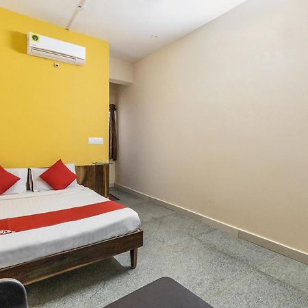 Hotel O Supriya Lodge Hasszan Kültér fotó